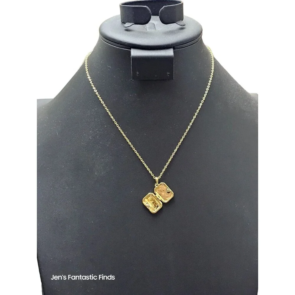 Gold Greenwich Locket Necklace With‎ Chain New